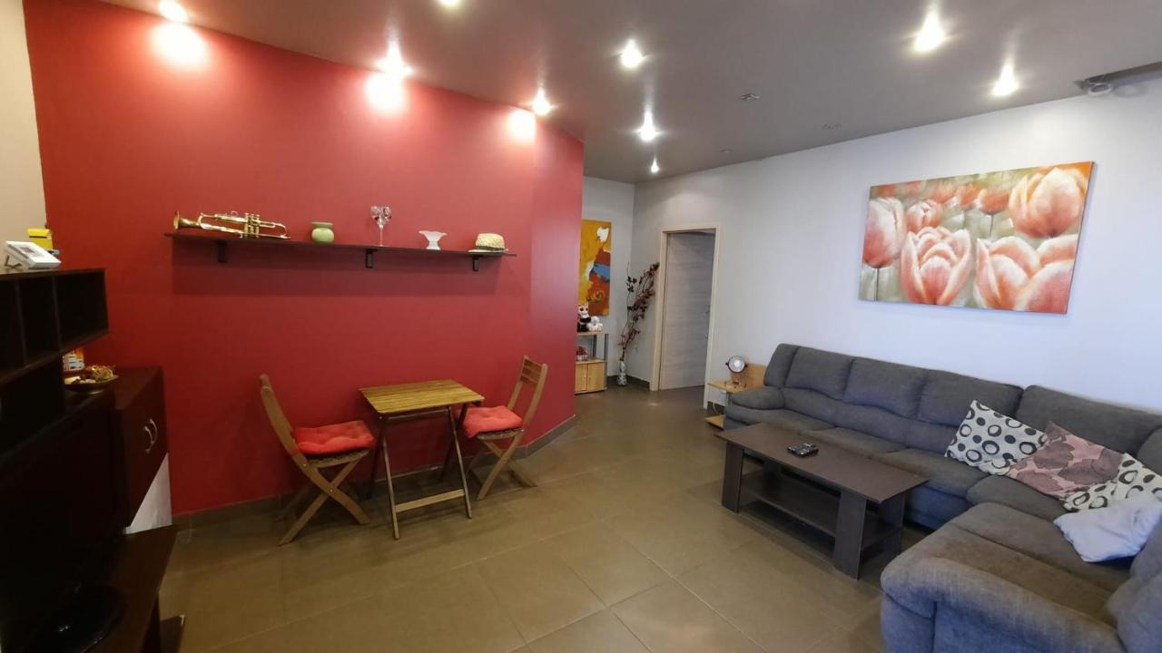 Penthouse Larry Appartamento Bucarest